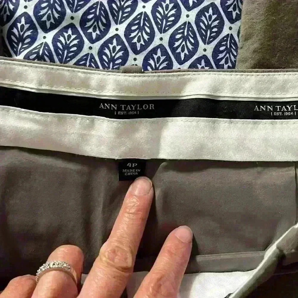 Ann Taylor pants - Picture 4 of 4